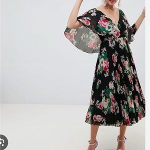 Assos Flutter Sleeves Midi Pleated Dress - Size UK8